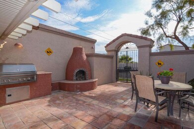 Outdoor Fireplace-BBQ