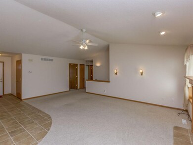 2295 Robert Dr, Marion, IA 52302 - photo 5