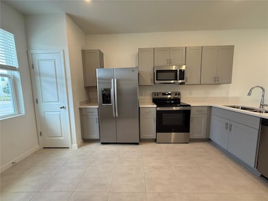 2980 Skyline Loop unit 3085, Kissimmee, FL 34758 - photo 2