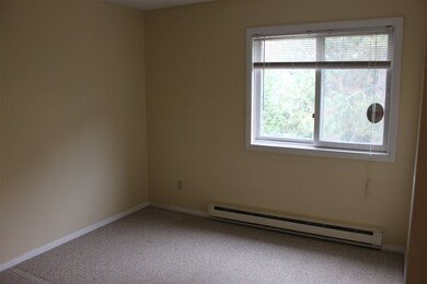 R6 Grandview Dr, South Burlington, VT 05403 - photo 6
