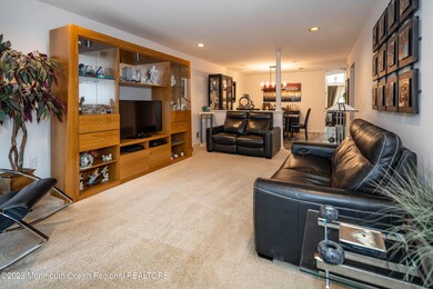 05_Living Room