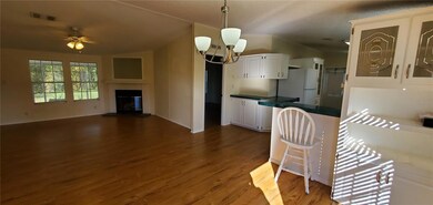 2403 Metro Dr, Ruskin, FL 33570 - photo 5