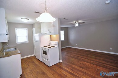 3911 Talwell Dr SW unit 3, Huntsville, AL 35805 - photo 4