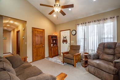 1629 14th Ave SE, Cedar Rapids, IA 52401 - photo 7