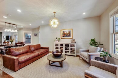 4851 N Hamilton Ave, Chicago, IL 60625 - photo 4