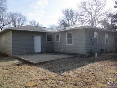 3621 SW Devon Ave, Topeka, KS 66611 - photo 7