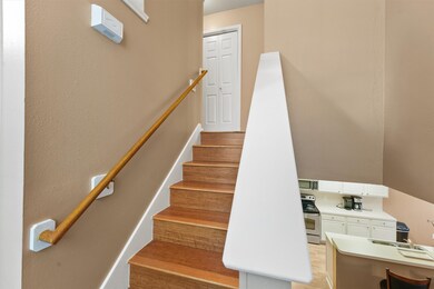 195 S Walden Elms Cir, Spring, TX 77382 - photo 4