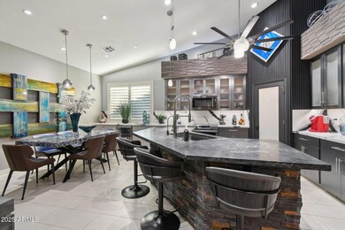 17-web-or-mls-E Red Bird Rd-0805-012