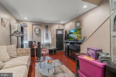 2320 Wilder St, Philadelphia, PA 19146 - photo 4