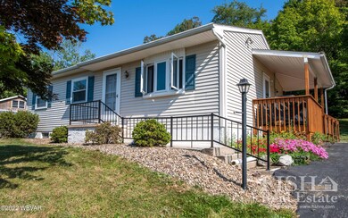 42 Spruce St, Lock Haven, PA 17745 - photo 2