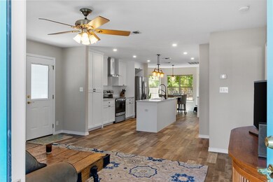 611 Winfred St, Fredericksburg, TX 78624 - photo 5