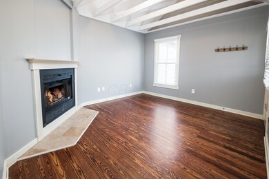795 Mohawk St-2