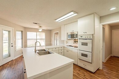 102 Golf View Cir, Weatherford, TX 76086 - photo 7