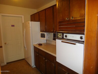 1004 Daniel Dr, Jacksonville, NC 28540 - photo 7