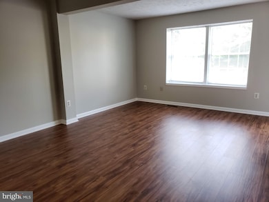 1534 Saint Lawrence Ct, Frederick, MD 21701 - photo 3