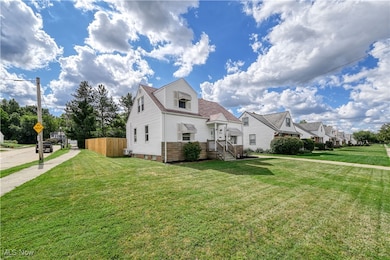 28886 Hazel Ave, Wickliffe, OH 44092 - photo 2