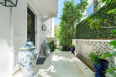 449 Australian Ave, Palm Beach, FL 33480 - photo 3