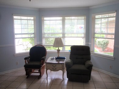 742 Montego Rd E, Jacksonville, FL 32216 - photo 4