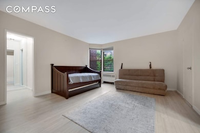 330 E 70th St unit 4G, New York, NY 10021 - photo 2