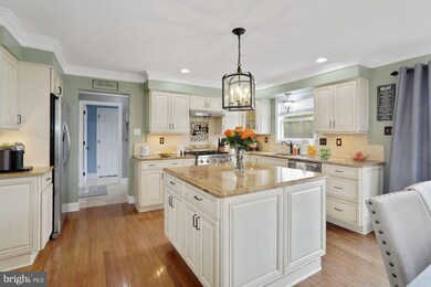 4190 Gregory Dr, Doylestown, PA 18902 - photo 5