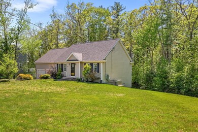 520 W Washington St, Hanson, MA 02341 - photo 5