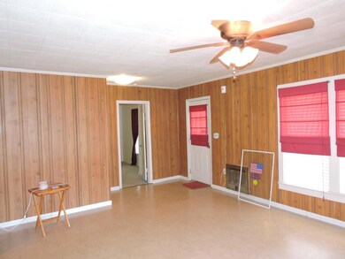 402 Oakdale St, Manchester, TN 37355 - photo 4