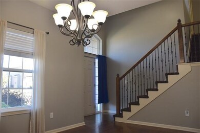 8900 Dunraven St, Lenexa, KS 66227 - photo 6