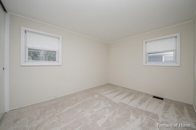3604 Bobwhite Ln, Rolling Meadows, IL 60008 - photo 6