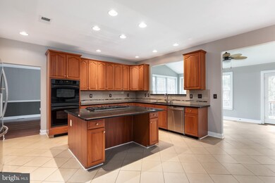 26125 Wendell St, Chantilly, VA 20152 - photo 6