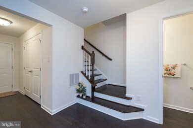 649 Washington Square, Spring City, PA 19475 - photo 4