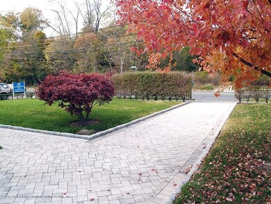 3220 Richmond Rd, Staten Island, NY 10306 - photo 4