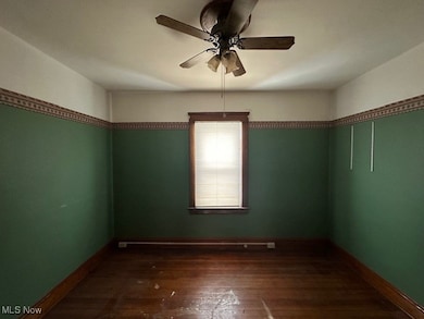 5295 Harvard Ave, Newburgh Heights, OH 44105 - photo 4