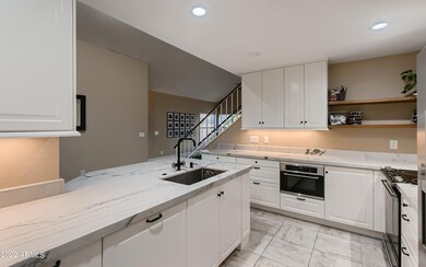 QUARTZITE COUNTERS