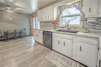 72 Dale Dr, North Tonawanda, NY 14120 - photo 7