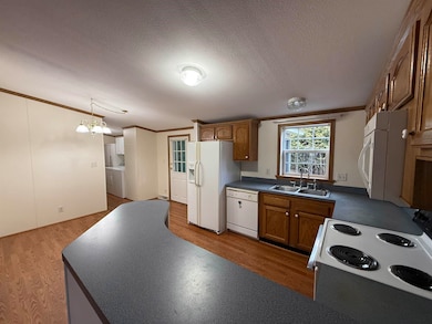 24 Magnolia Ln, Belmont, NH 03220 - photo 5