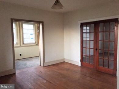 101 Crown Point Rd, Paulsboro, NJ 08066 - photo 5