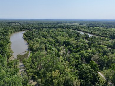 New River Lakes makes this subdivision feel like a