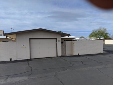 17425 N Boswell Blvd, Sun City, AZ 85373 - photo 3