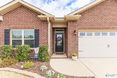 14954 Westmeade Ln, Athens, AL 35613 - photo 2