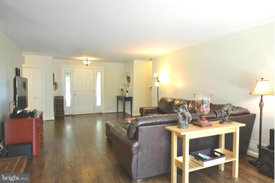 6609 Dearborn Dr, Falls Church, VA 22044 - photo 7