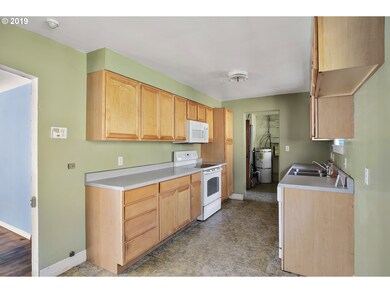 2780 5th Ave, West Linn, OR 97068 - photo 7