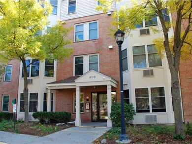 409 Farrell St unit 310, South Burlington, VT 05403 - photo 2