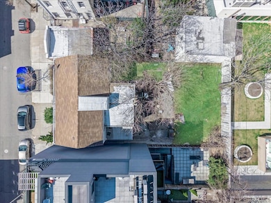 217 Devoe St, Brooklyn, NY 11211 - photo 5