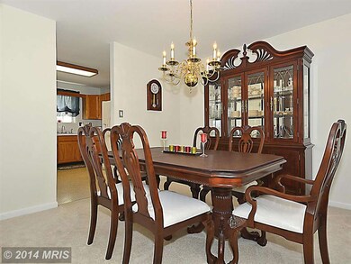 9340 Kings Post Ct, Laurel, MD 20723 - photo 7