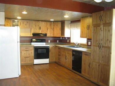 228 NW 2nd Ave, John Day, OR 97845 - photo 3