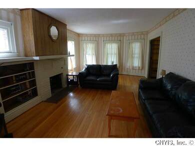 Living Room Apartment 1