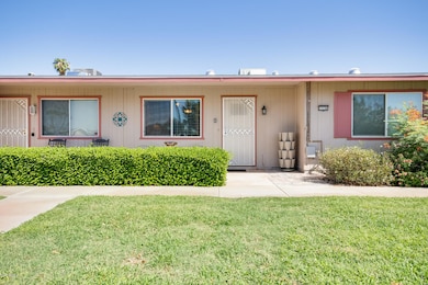 11136 W Emerald Dr unit 186, Sun City, AZ 85351 - photo 2