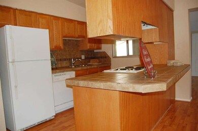 Kitchen with Breakfast Bar