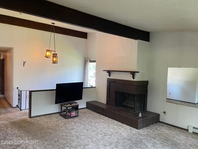7014 Saturn Cir, Anchorage, AK 99504 - photo 4