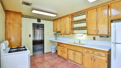 1271 N Starcrest Dr, Covina, CA 91722 - photo 7